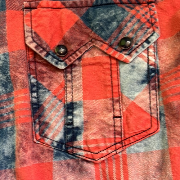 Affliction Button Up Limited Addition/Size Lg - Picture 4 of 5